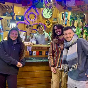 Yog Hostel- Rooftop Yoga & Backpacker Social In Thamel, Kathamndu Hostal
